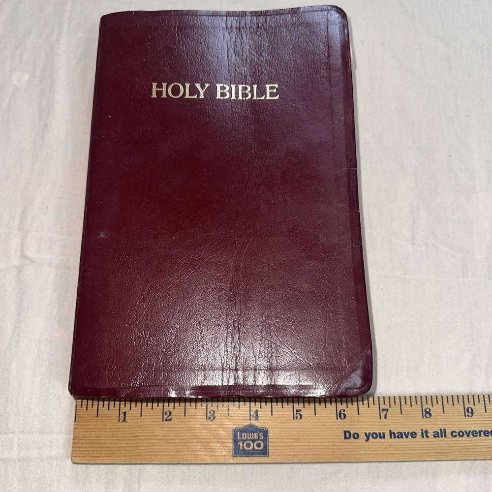 HOLY BIBLE NKJV Giant Print Center Column Reference Edition Nelson 993BG 1994 - Picture 4 of 13
